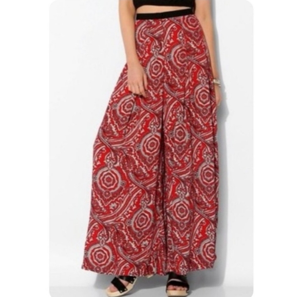 Starring At Stars Wide Leg Pants - Picture 2 of 7